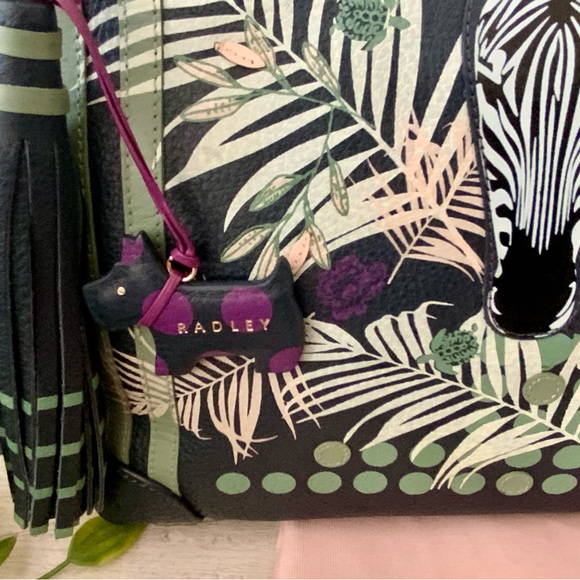 NWT RADLEY LONDON ZEBRA DOG RETIRED BAG - Picture 3 of 12